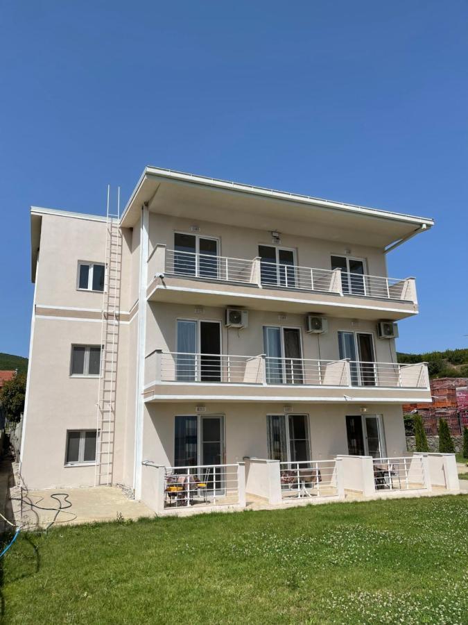 Sunrise Apartments And Studios Dojran Luaran gambar
